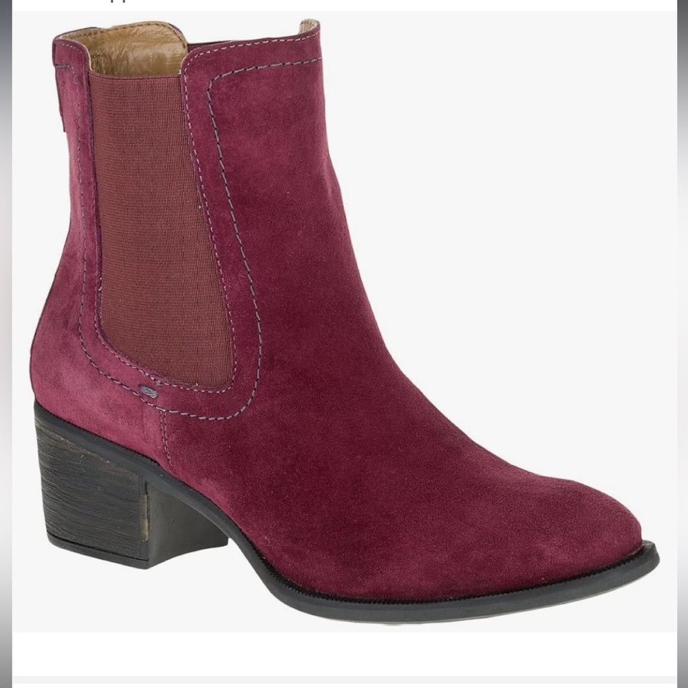 Hush Puppies Suede Landa Nellie Chelsea boot in wine